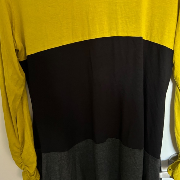 Great Topper - made by Alfani. Size 1x - Picture 3 of 4